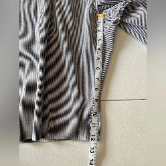 Lauren Ralph Lauren Striped Nautical Bermuda Shorts Navy Blue and White Size 14 - Picture 4 of 6